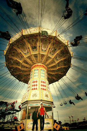 20 Beautiful Images that Work - Because of Symmetry 1 oh wow ive flown today..