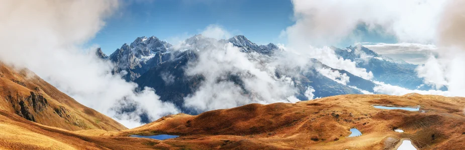 Choosing the Best Lenses for Landscape Photography 5 A landscape panorama.